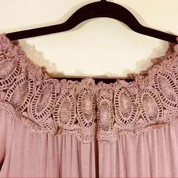 Mittoshop Mauve Off the Shoulder Lace Flare Blouse - Picture 6 of 13